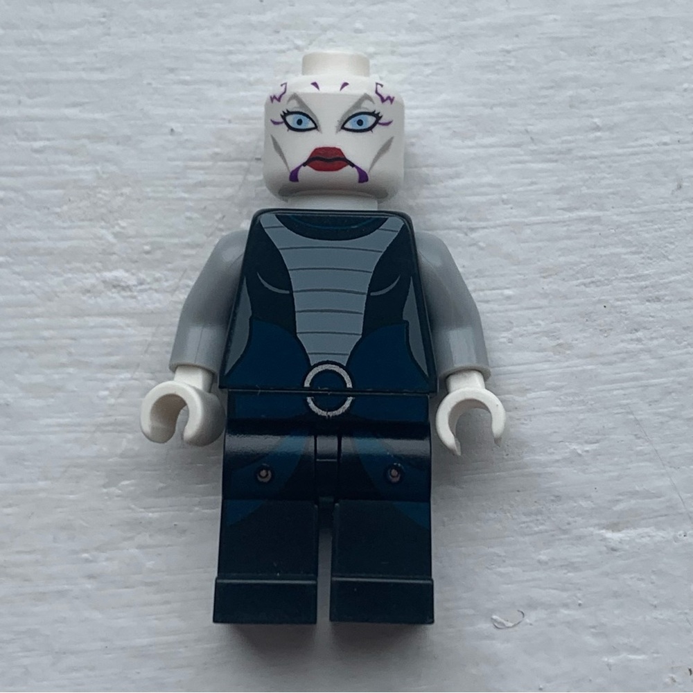 LEGO Star Wars The Clone Wars Asajj Ventress Black Torso Minifigure sw0318 7957